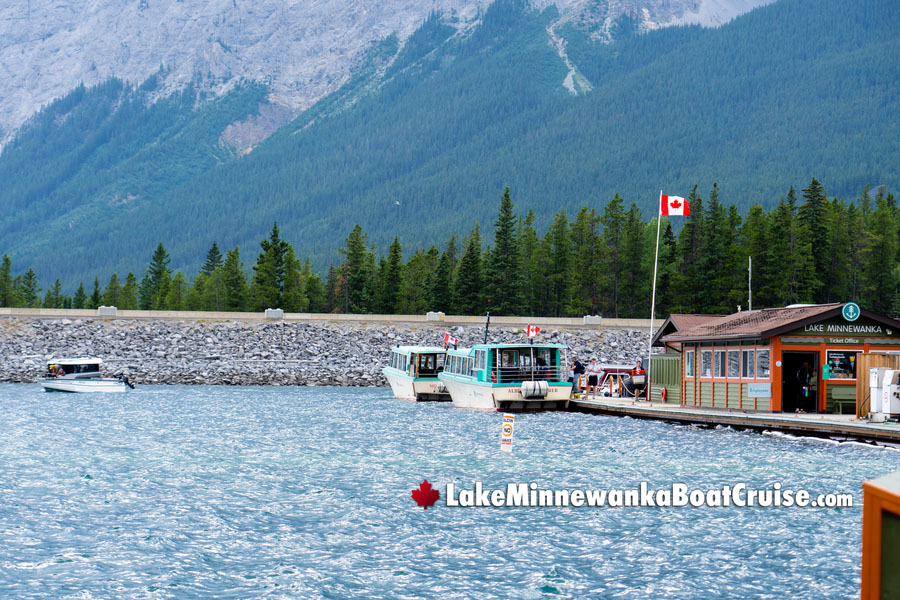 Lake Minnewanka Visitor Boarding