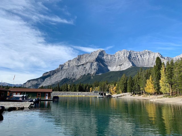 Banff Lake Minnewanka Boat Cruise Arrival