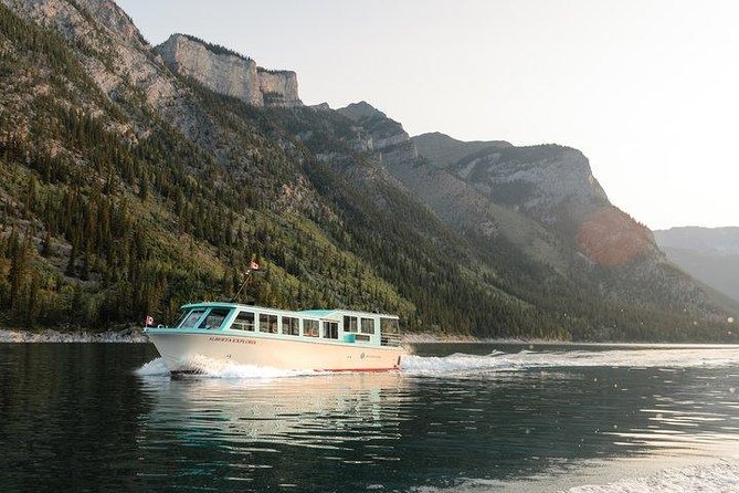 Lake Minnewanka Boat Cruising